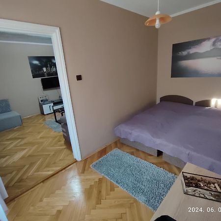 Startpont Apartman Pécs Kültér fotó