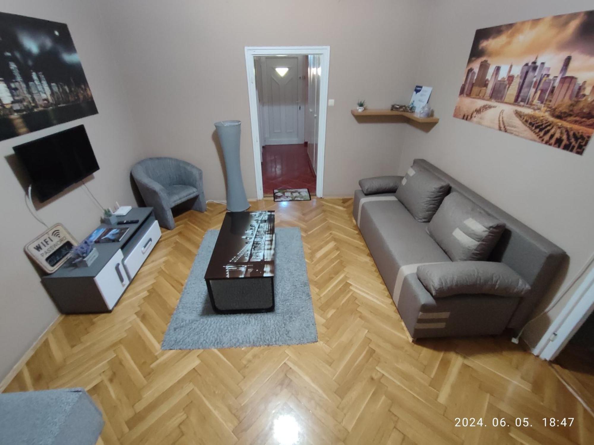 Startpont Apartman Pécs Kültér fotó